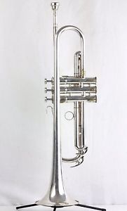Yamaha YTR-739T Professional Trumpet - Schilke B3 Clone