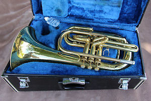 Yamaha Marching Baritone YBH301M horn YBH 301 Bb With Mouthpiece