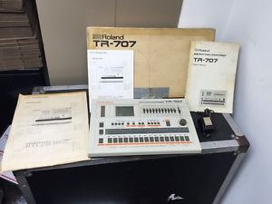 Vintage 1985 Roland TR-707 Drum Machine W/ Original box & manual, Works great!