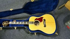 Gibson  Songwriter Deluxe  Acoustic/Electric Guitar