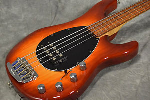 MUSIC MAN STERLING 4 FRET LESS