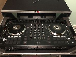 Numark ns7ii with fx bar and case