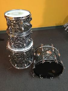 Vintage Rogers Holiday BDP Drum Set 20/16/13/12