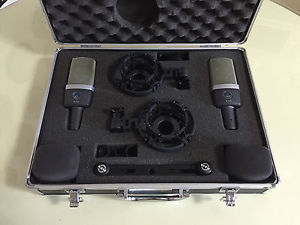 Coppia di microfoni a condensatore AKG C214 Stereo Set con accessori, come NUOVI