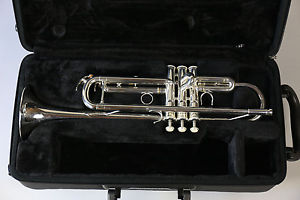 Yamaha Trumpet YTR-4335GSII with case