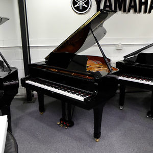 Yamaha Grand Piano, C1  - Polished Black