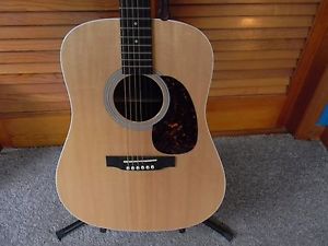 2013 Martin Custom MMV Dreadnought Acoustic Guitar with Martin Thin line Gold+ !