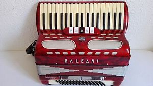 Acordeón Baleani Altimoro de 80 bajos rojo