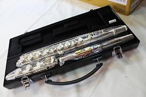 Yamaha YFL-381H Intermediate Flute SILVER HEAD GOLD LIP PLATE MINT  QuinnTheEski
