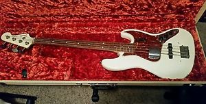 Fender 60s Jazz Bass