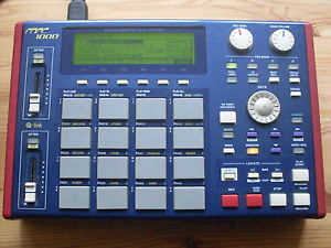 AKAI MPC1000 16MB SAMPLER SEQUENCER WITH ORIGINAL BOX, CF CARD & FREE UK UPS