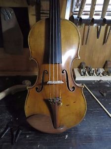 4/4 violin shop of James Robèrt