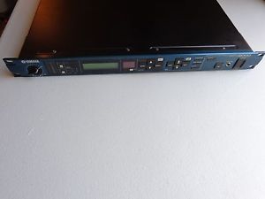 Yamaha SPX2000 24-Bit/96kHz Digital Multi-Effect Processor with REV-X Reverb