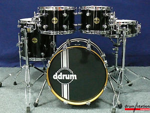 DDrum Paladin Maple Shellset in "Piano Black"  -  18,10,12,14" + 14x5"