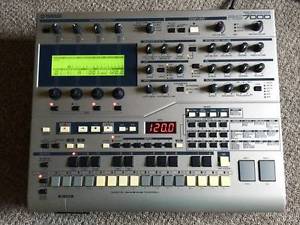 Yamaha RS7000  with Smart Media Cards (Ship Worldwide)  -Beautiful goods