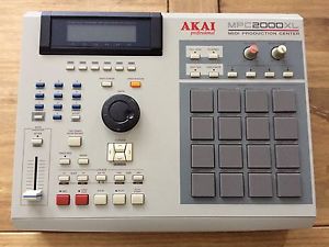 Akai Mpc 2000XL
