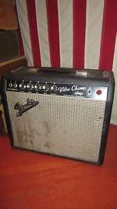 Vintage 1966 Fender Vibro-Champ Guitar Amplifier Blackface Sounds Amazing