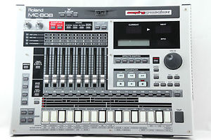 Excellent+++!!  Roland MC-808 Sampling Groovebox from Japan