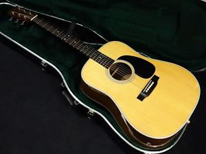 Martin D-28 2010 Natural w/hard case Free shipping Guiter Bass From JAPAN #X450