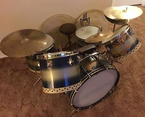 1940's Rare Vintage 5 piece Ludwig Drum Set