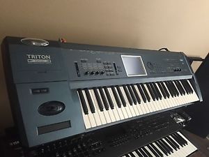 Korg Triton Extreme 61 Key.  Great Condition please See Description.