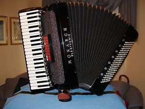 Professional full size Monarch Electronic MIDI accordion by Borsini
