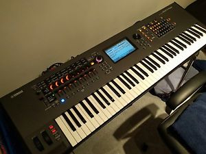 Yamaha Montage 7 - TOP Synthesiser - FC7, DP-10, Foot Switch. EXTRAS Save £££