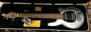 Ernie Ball musicman Bongo 6 HS. Limited edition. Hard-shell case. New old stock