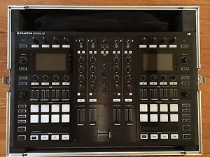 Traktor Kontrol S8 with Flight Case -  BARELY USED