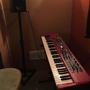 Mint Condition Clavia Nord Stage 2 SW73 Synthesizer / Keyboard