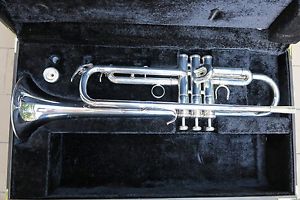 YAMAHA YTR-8310ZS TROMBA BB CUSTOM Z MADE IN JAPAN