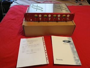 Focusrite One - Quad Mic Pre With Manual