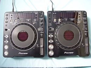 Pioneer CDJ-1000 MK3 Professional Players One Pair!!!Excellent Condition!!!