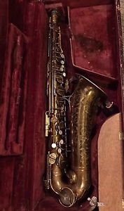 1945 Martin Comm. III "The Martin" Tenor Saxophone - Org. Laq + Full Overhaul!