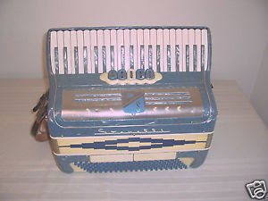 Stanelli  120 bass Accordion 3/5 Reeds 5-2  reg. Blue Accordian G Cond.  Italy