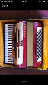 Accordion Hohner Atlantic IV With Full Programmable Midi, Expander And Amp.
