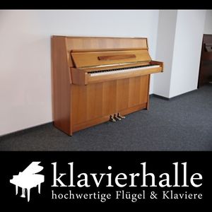 Klangvolles Yamaha Klavier, 108cm, noch in Japan gebautes Modell ★ Top-Zustand