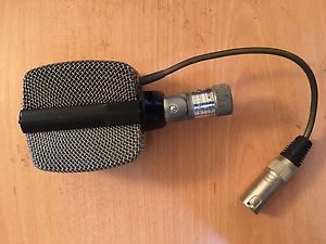 AKG D20 Microphone