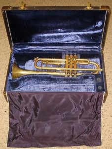 1967 Bach Strad 37 Bb Trumpet **** Near Mt Vernon**** Raw Brass Vintage Case