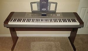 Yamaha DGX-640