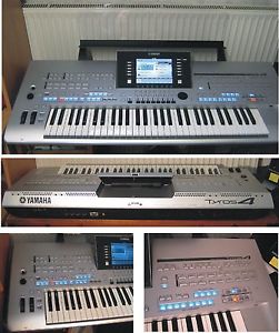 Yamaha Tyros 4, TOP Keyboard mit Gig Bag