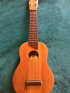 Kamaka Koa Soprano Uke 60's gold label