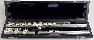 WM. S. HAYNES CO., The Haynes Flute #9652, Silver Flute with Case