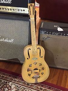 National Triolian 1929 Hawaiian Hula Girl Vintage Yellow Wood Body resonator