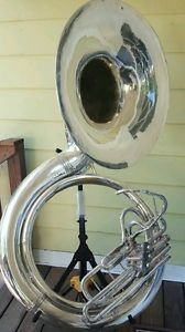 SOUSAPHONE CONN 20K.