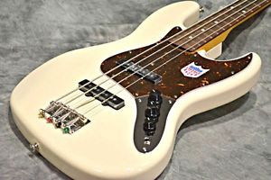 Fender Classic 60s Jazz Bass Electric Bass USA pickups Vintage White From JAPAN