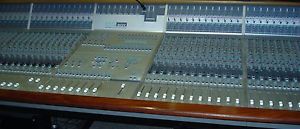 Audient ASP8024  - 48-channel Inline Analog Mixing Console  DAW Controls