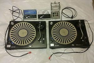 2 Technics SL-1210 MK5 Quartz DJ Turntables Pair with Stanton and Shure Needles!