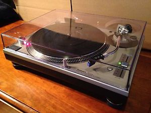 RARE 2010 AUDIOPHILE Technics SL-1200MK5 w/Accessories. Near Mint Home Use Only!