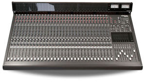 mackie 32x8 x2 mixeing console with extras